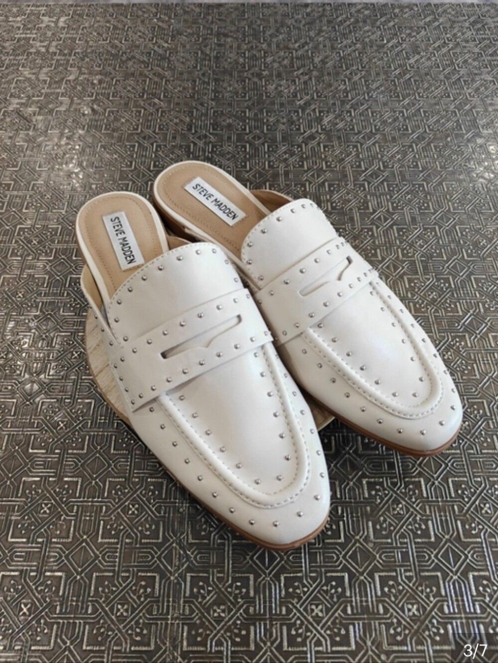 🐢 Steve Madden Kendle stud-detailed leather mules Size 10 Off White